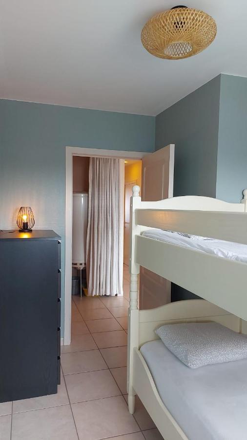 Appartement Met Zeezicht En Verwarmd Zwembad Ostende Exterior foto